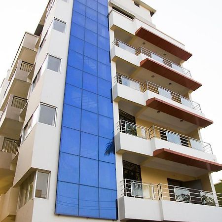 Hotel Park Riviera กูวาฮาติ ภายนอก รูปภาพ