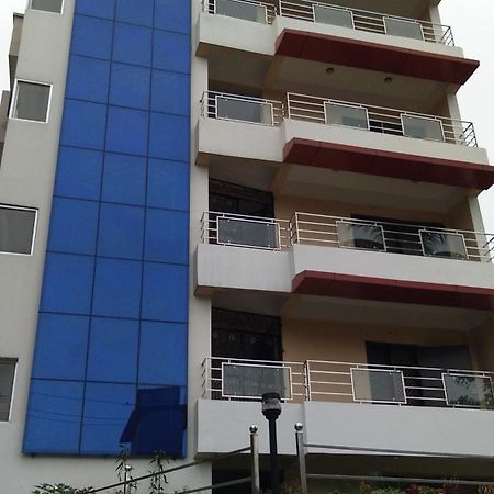 Hotel Park Riviera กูวาฮาติ ภายนอก รูปภาพ