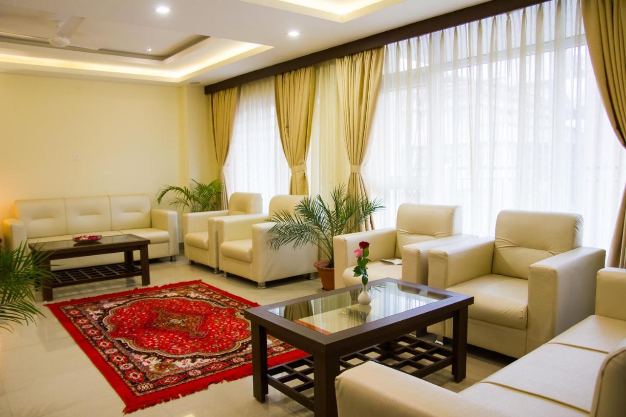 Hotel Park Riviera กูวาฮาติ ภายนอก รูปภาพ